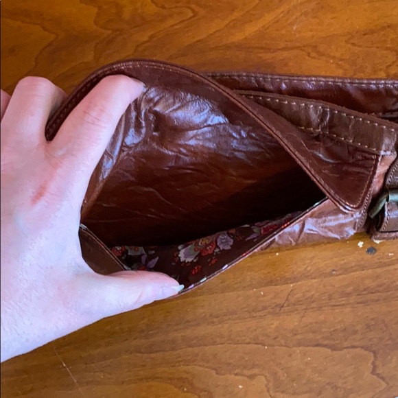 Aldo clutch/wristlet - Picture 3 of 8